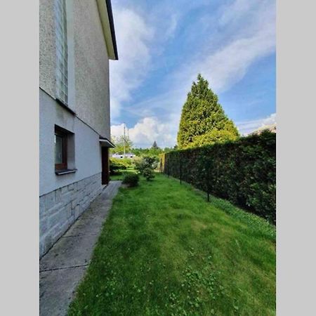 Family Apartment With Garden And Parking Spot Чеське Будєйовіце Екстер'єр фото